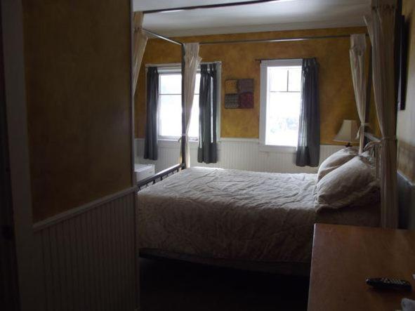 Jay Village Inn Room photo