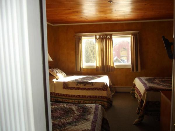 Jay Village Inn Room photo